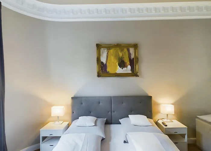 Art Apartments